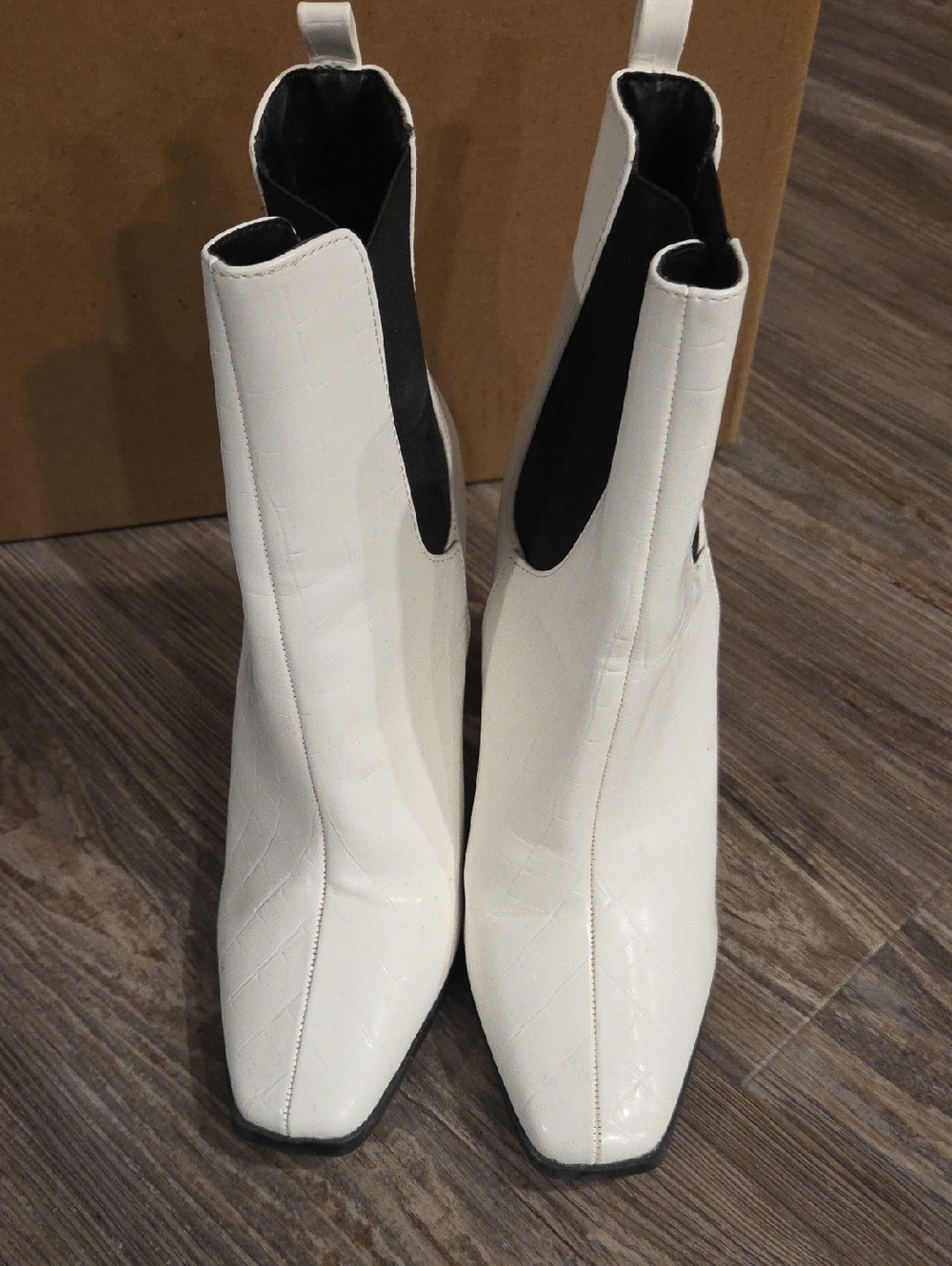 Forever 21 White Pointed Toe Chelsea Booties
